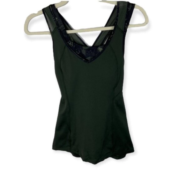 Lululemon Super Sport Tank Top Gator Green Biggie Fly Size 2 Built in Bra Yoga - Picture 3 of 11